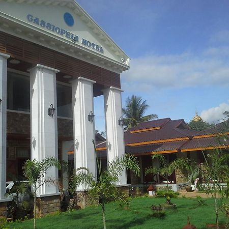 Cassiopeia Hotel Nyaung Shwe Exterior photo