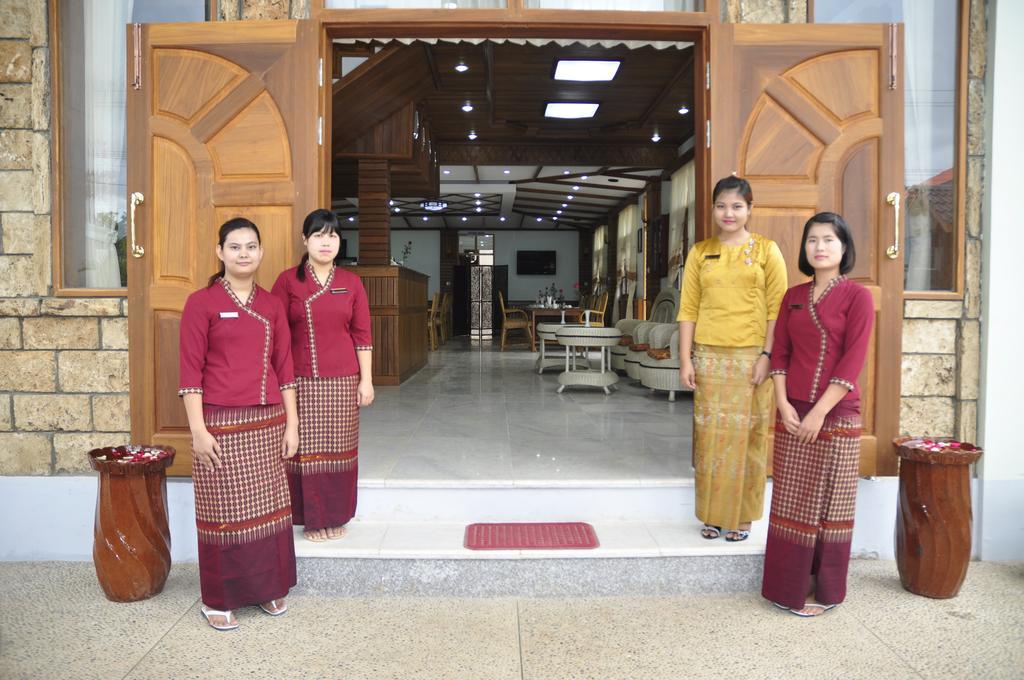 Cassiopeia Hotel Nyaung Shwe Exterior photo