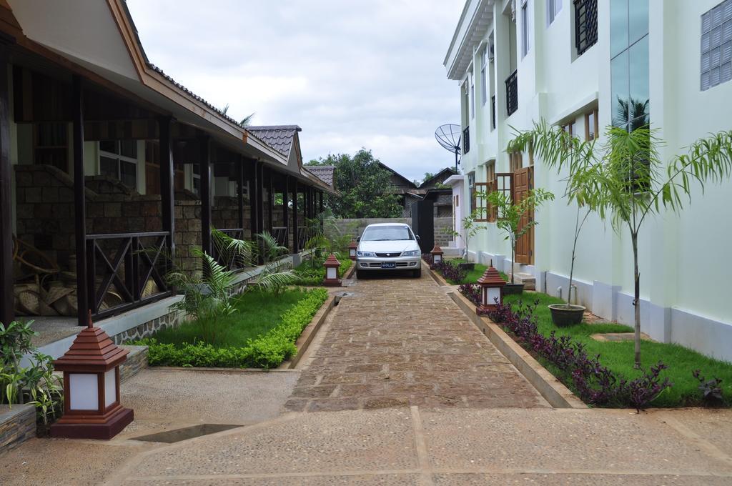 Cassiopeia Hotel Nyaung Shwe Room photo