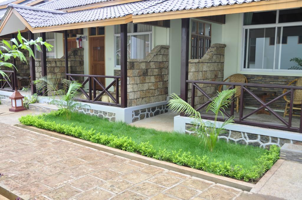 Cassiopeia Hotel Nyaung Shwe Room photo