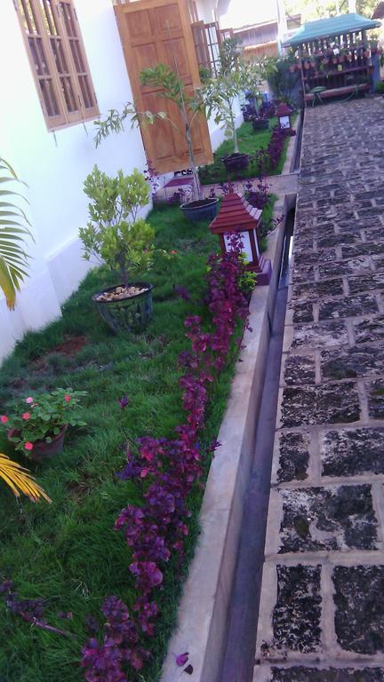 Cassiopeia Hotel Nyaung Shwe Exterior photo