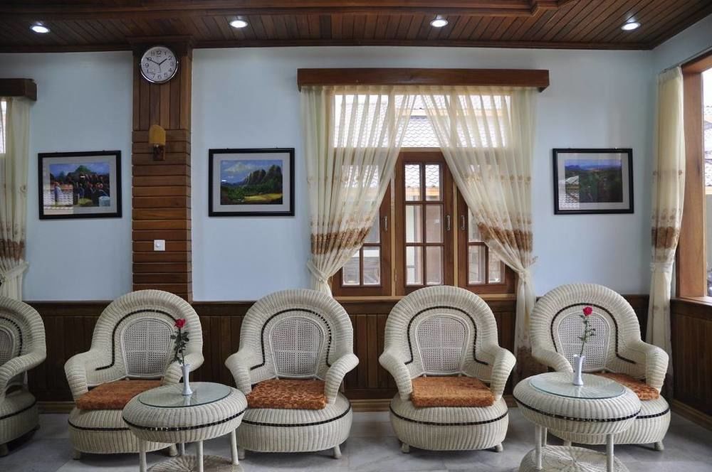 Cassiopeia Hotel Nyaung Shwe Exterior photo