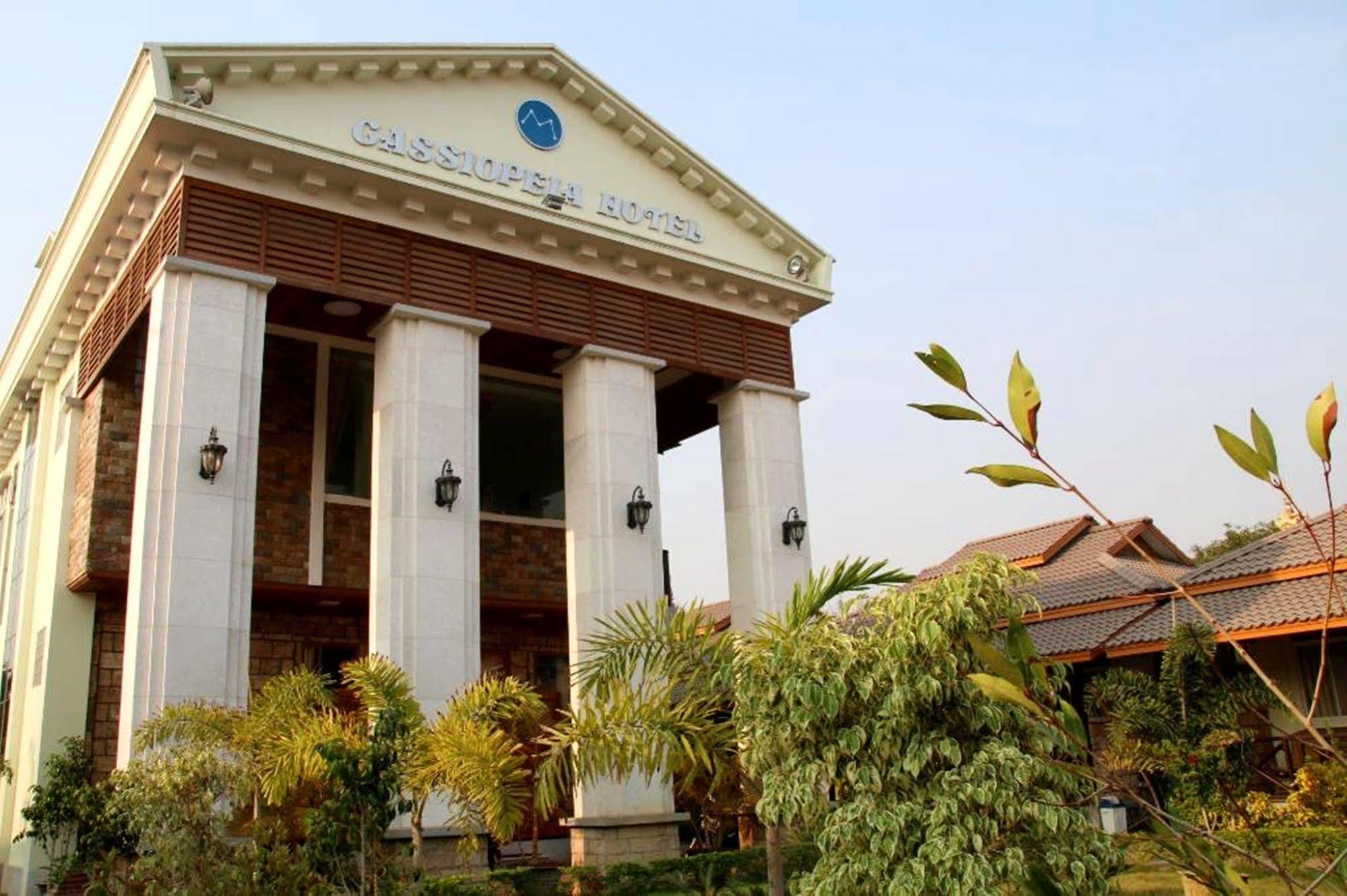 Cassiopeia Hotel Nyaung Shwe Exterior photo
