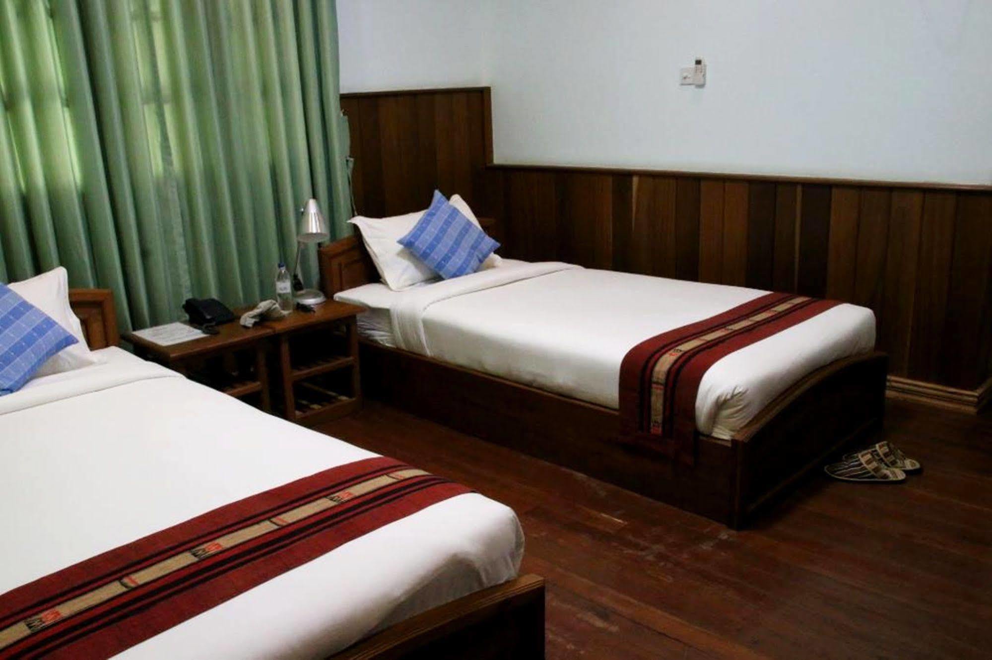 Cassiopeia Hotel Nyaung Shwe Exterior photo